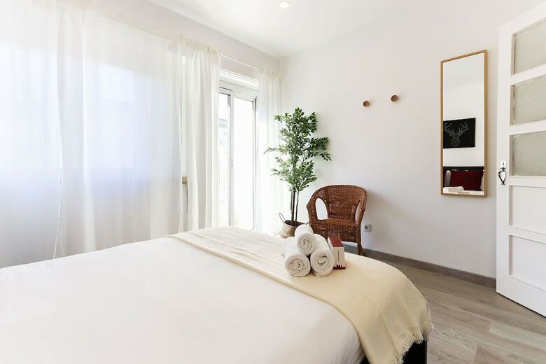 Apartamentos Almirante Balcony By Homing