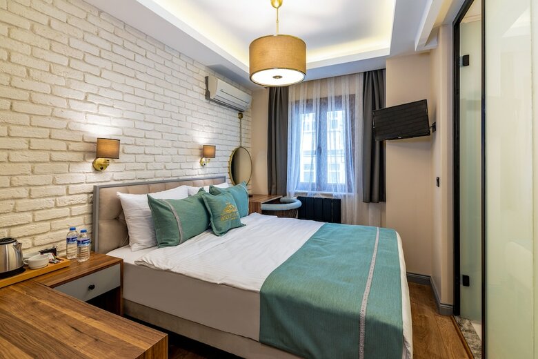 Interstar Hotel