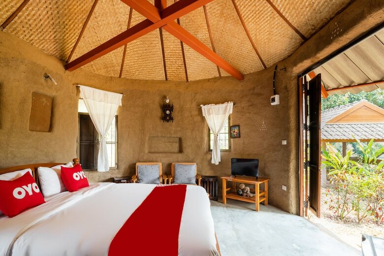 Hotel Oyo 766 Zompo Baan Din Resort