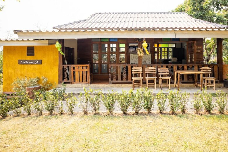 Hotel Oyo 766 Zompo Baan Din Resort