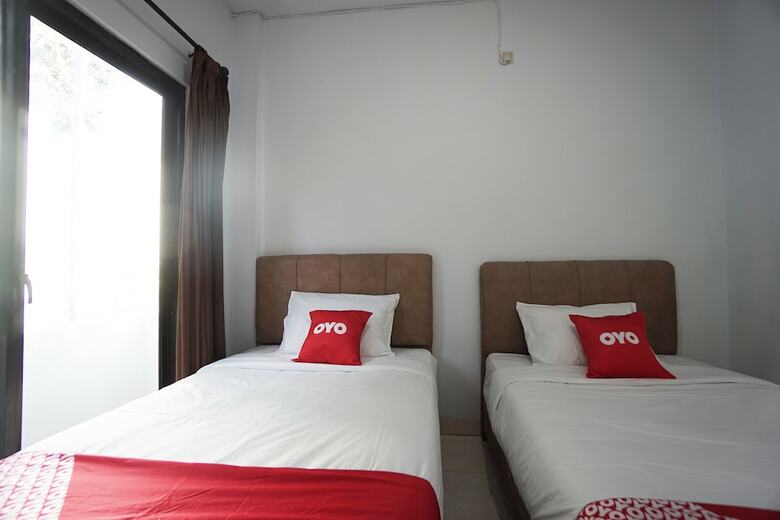 Hostal Oyo 2566 Putri Kesia Rooms