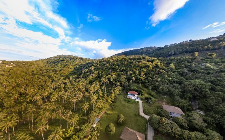 3 Bedroom Sea View Villa Mikia