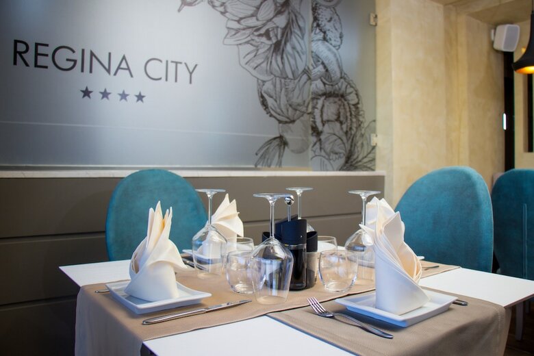 Regina City Hotel