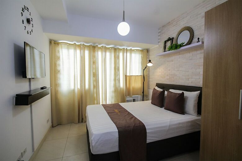 Siglo Suites @ The Residences At Commonwealth