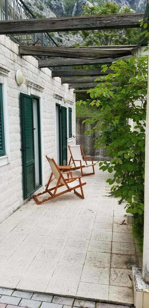 Apartamentos Green Village Kotor