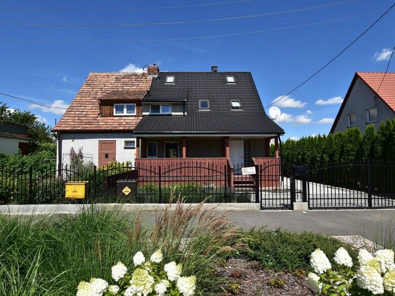 Spacious Holiday Home In Klodzko By The River