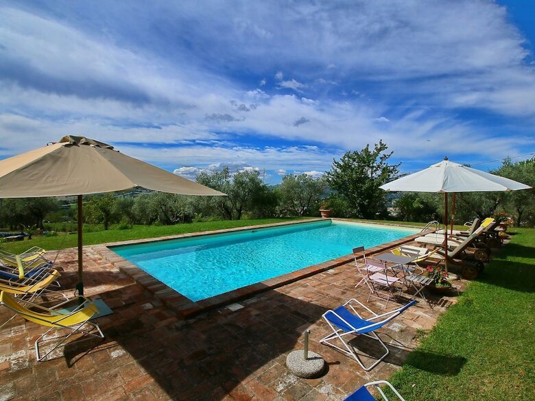 Agroturismo Beautiful Agritourism On A Lightly Sloping Hill