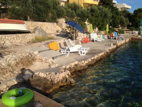 Apartments Jela