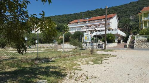 Hostal Guest House Galeb