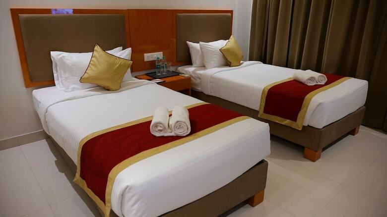 V One Hotel-ambara Elite