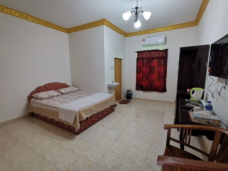 Hotel Oyo 89887 Chalet Yunie