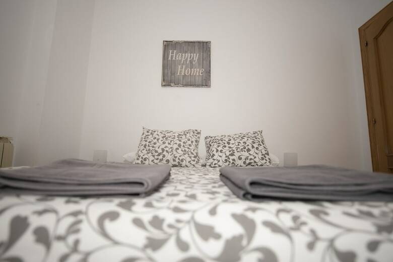 Apartamentos Espacios Blanco Plaza Mayor Con Vistas