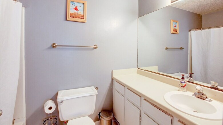 2 Bedroom, Churchill Downs Court