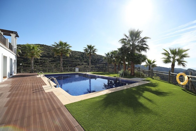 A Beautiful Modern Two Bedroom Villa
