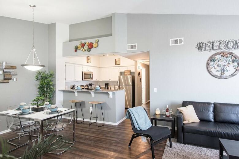 Apartamento Large Private Condo 15 Minutes From Strip W/ Pool