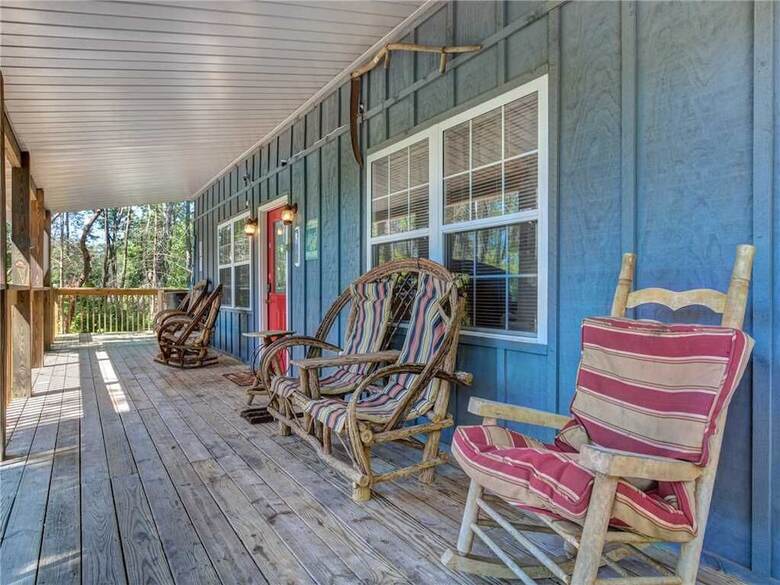 Cabana Peanuts Hideaway, 3 Bedrooms, Hot Tub, Fire Pit, Sleeps 10