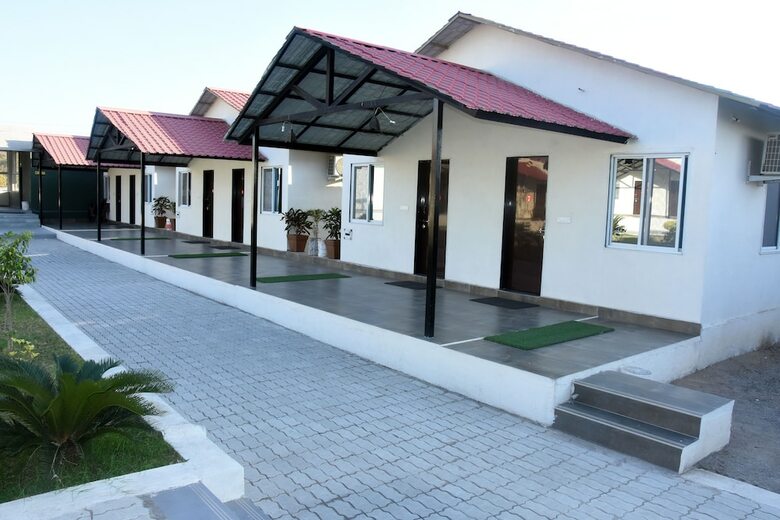 Hotel Gir Athiz Resort