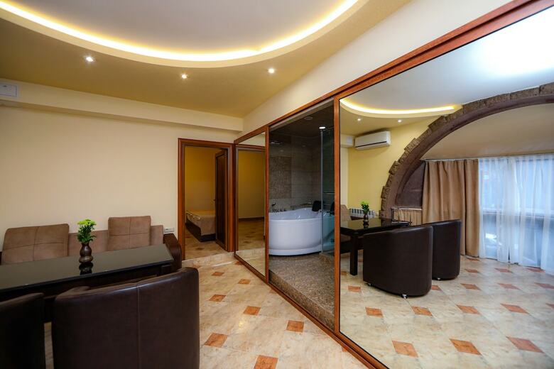 Skyline Hotel Yerevan