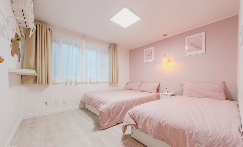 Seeu House