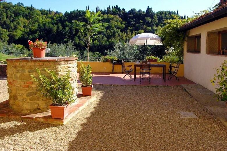 Apartment With One Bedroom In Castelfranco Piandisc�, With Pool Access
