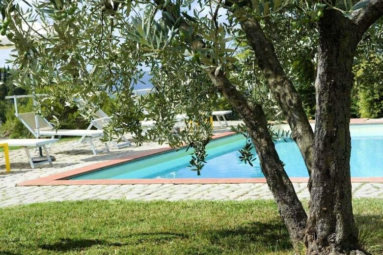 Apartment With One Bedroom In Castelfranco Piandisc�, With Pool Access