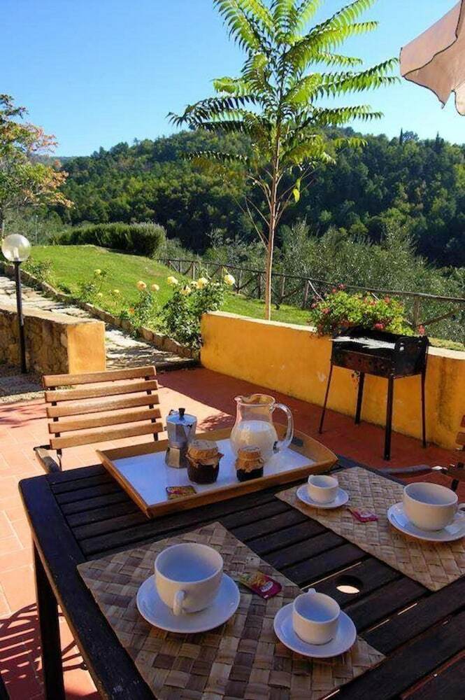 Apartment With One Bedroom In Castelfranco Piandisc�, With Pool Access