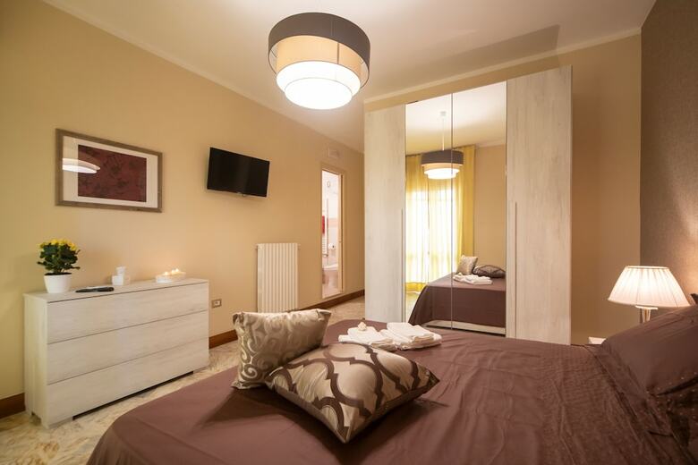 Bed & Breakfast Deca Suites
