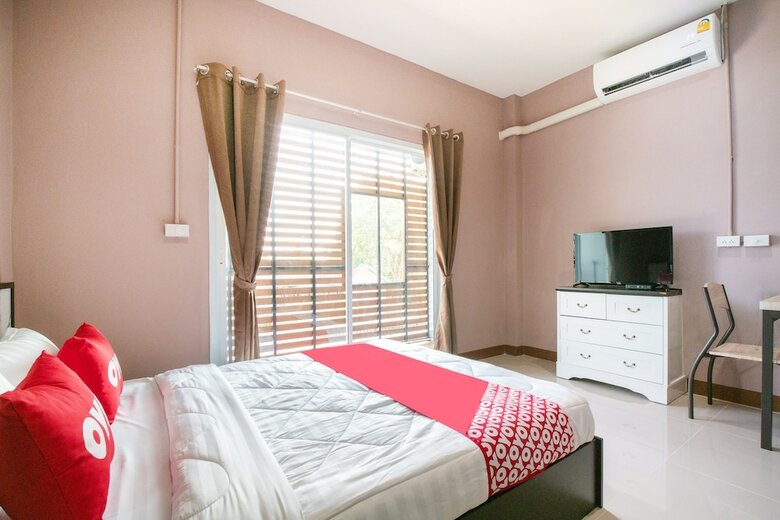 Hotel Oyo 784 Brown Home Sattahip