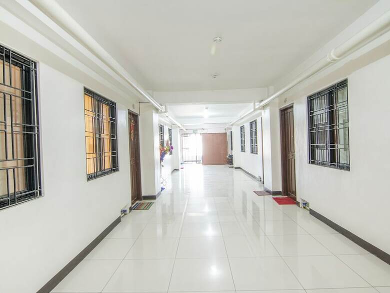 Hotel Oyo 578 Red Velvet Suites