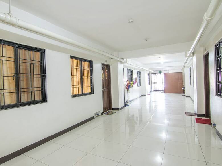 Hotel Oyo 578 Red Velvet Suites