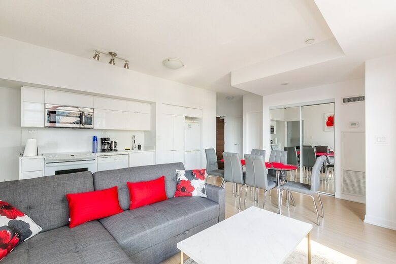 Skytree - Condos In Heart Of Downtown