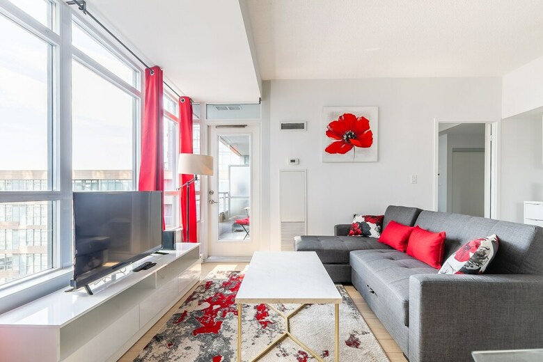 Skytree - Condos In Heart Of Downtown