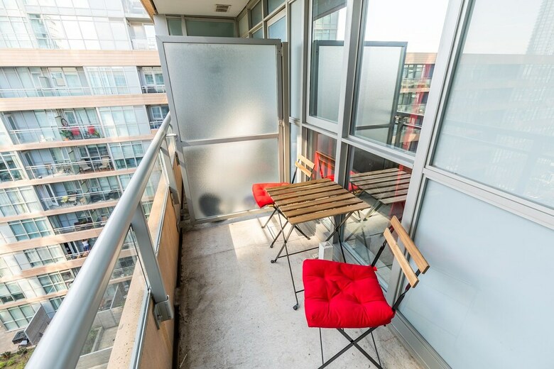 Skytree - Condos In Heart Of Downtown