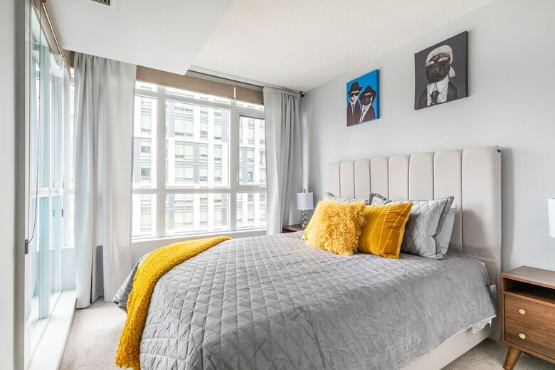 Skytree - Condos In Heart Of Downtown