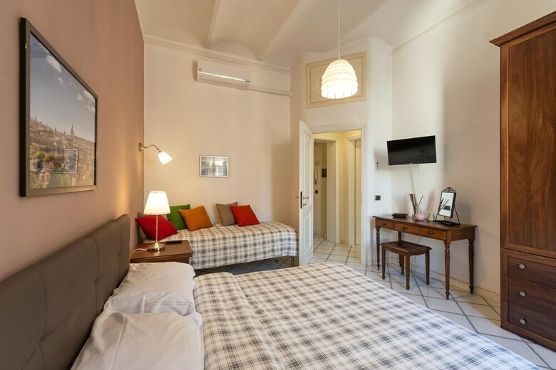 Redseven Rome Apartment