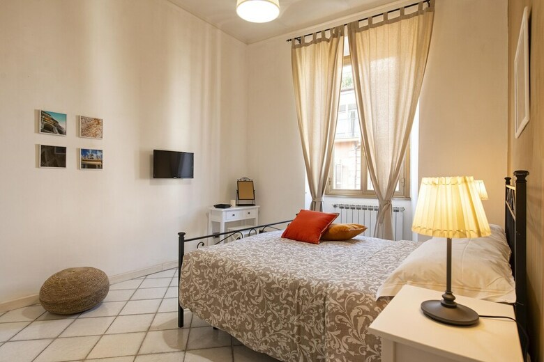 Redseven Rome Apartment