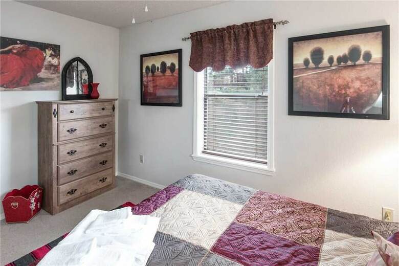 Cabana Horse Feathers, 3 Bedrooms, Pool Table, Sleeps 6