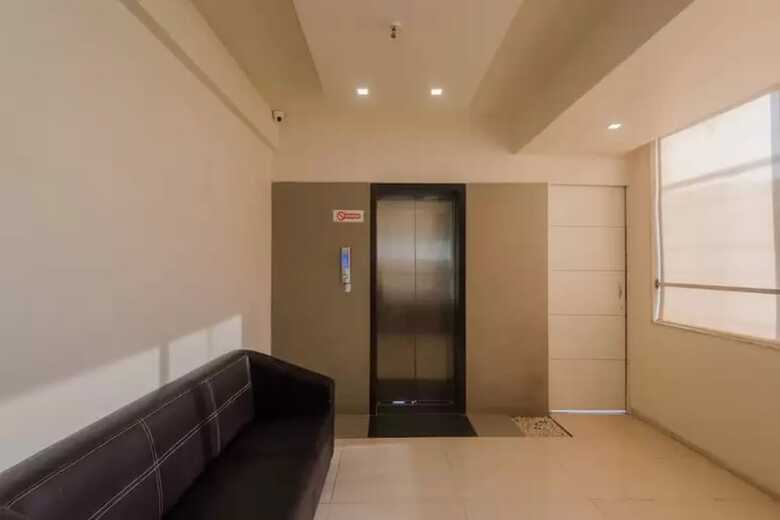 Hotel Aura