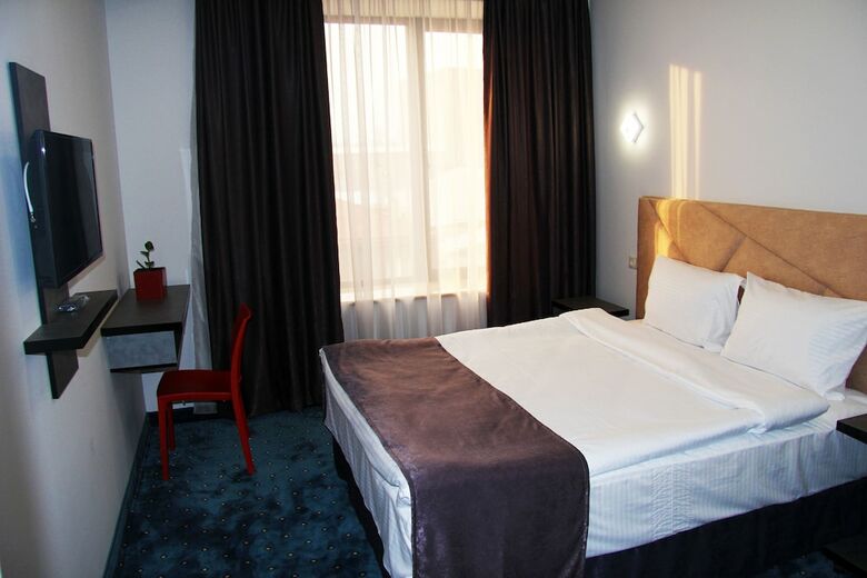 Nar-ar Hotel