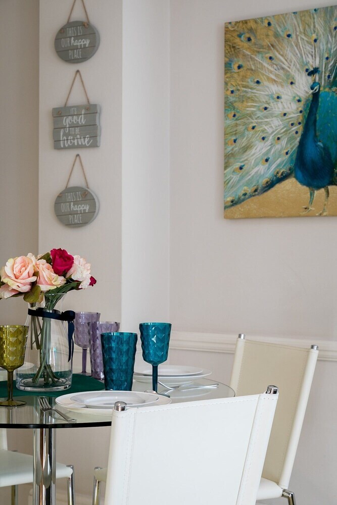 Apartamentos Exclusive Balcony Relax 2 Bed Hyde Park Living!