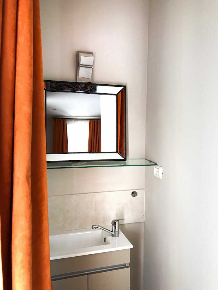 Apartamento Modern Ben Gurion Apt By Ahlan Hospitality