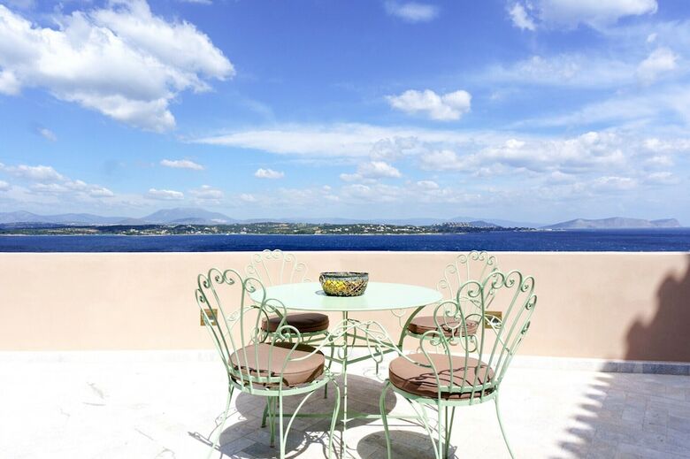 Villa Maison Suisse With Panoramic Views Of Spetses