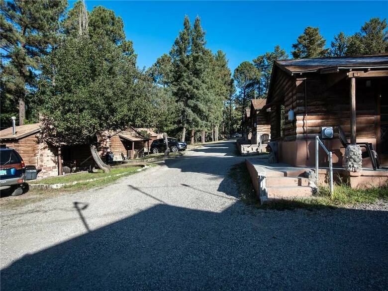 Cabana Crescent Moon, Studio, Fireplace, Jetted Tub, Midtown, Sleeps 2