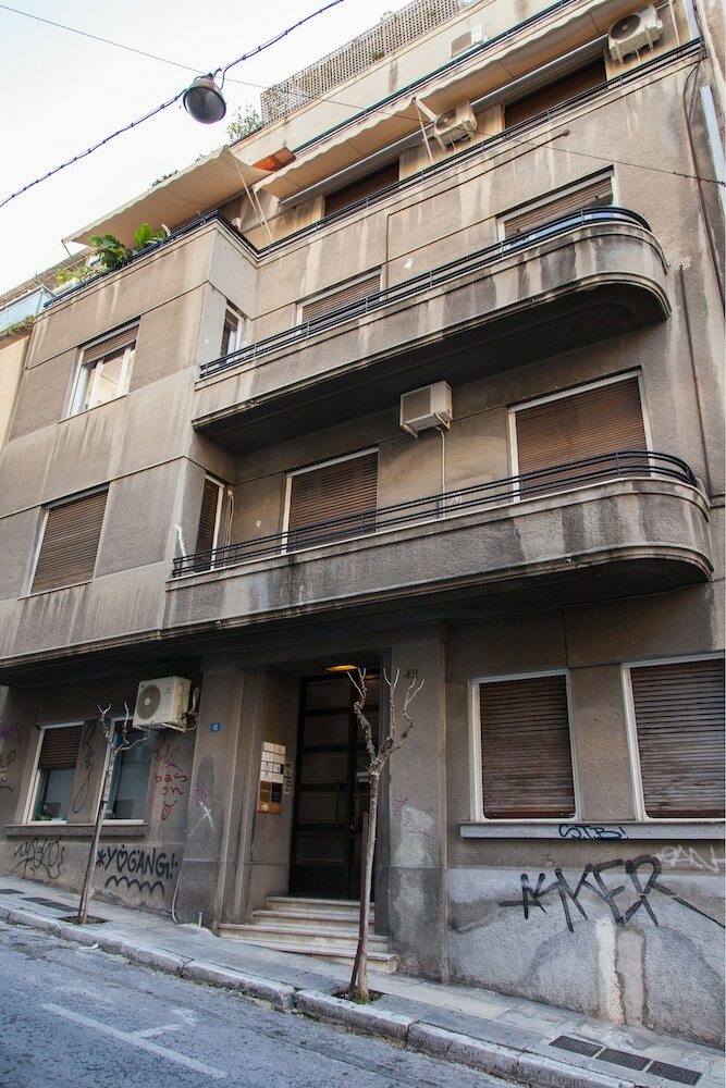 Stay In Fabulous Apartment In Athens