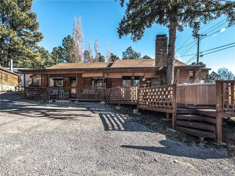 Alpine Cabin, 3 Bedrooms, Hot Tub, Deck, Sleeps 8