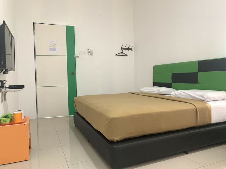 Hotel Oyo 90005 Dc Villa Guest House