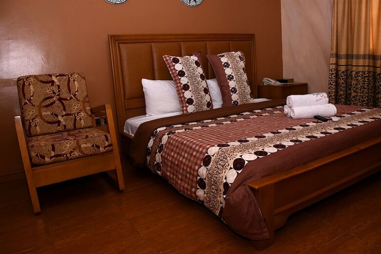 Lamaison Hotel