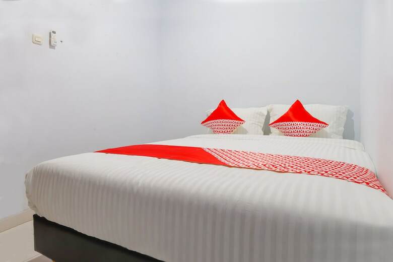 Hostal Oyo 2636 Paulus Residence