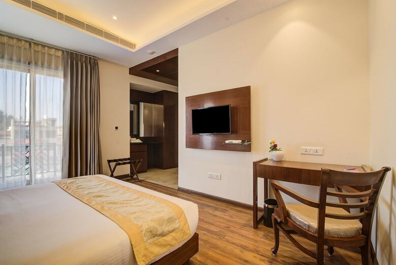 Hotel Amritara Sadka Amritsar
