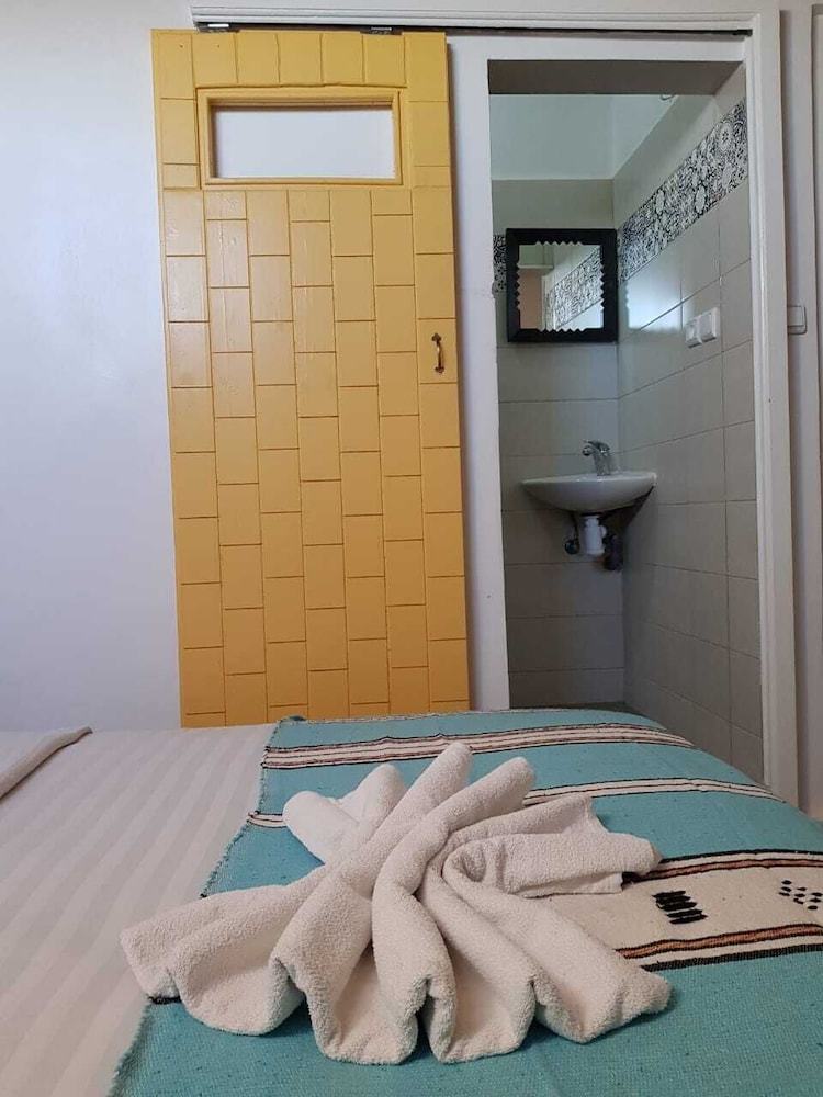 Hostal Be Part Of The Waves - Adults Only